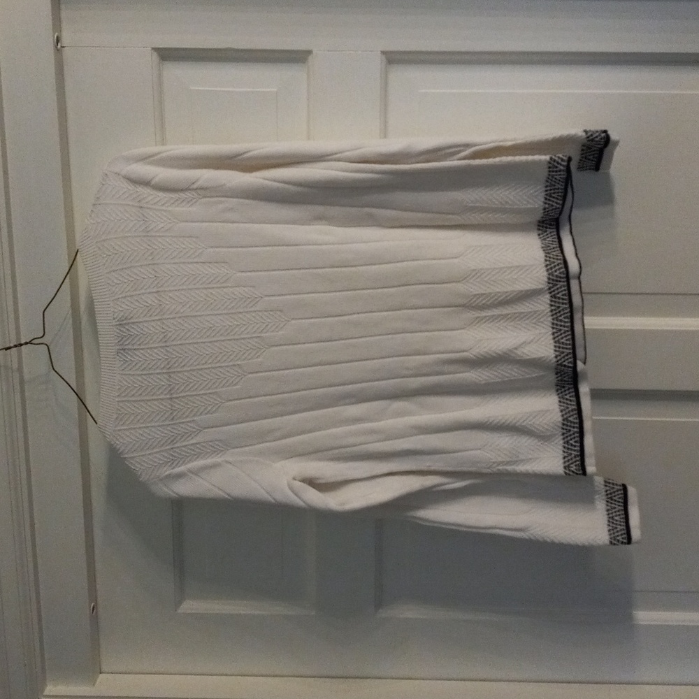 Pendleton linen and cotton blend sweater - Picture 8 of 10